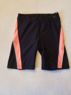 Xersion Fitted Black And Coral Thigh Length Biking Shorts Zip Pocket Size S